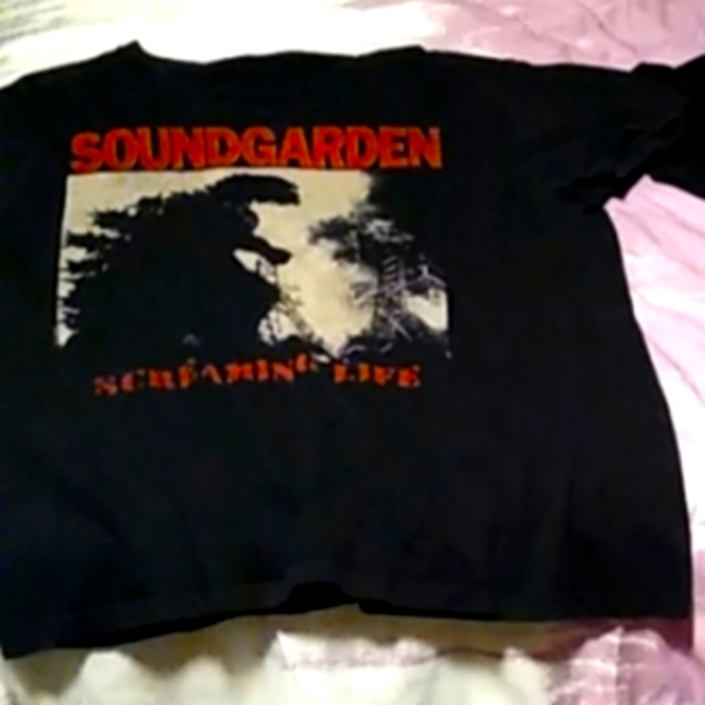 Soundgarden shirt medium